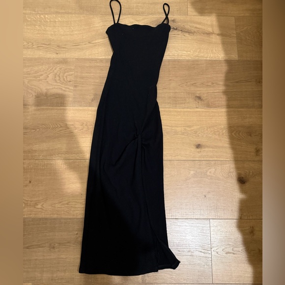 Reformation Dresses & Skirts - Reformation Black Strapless Dress